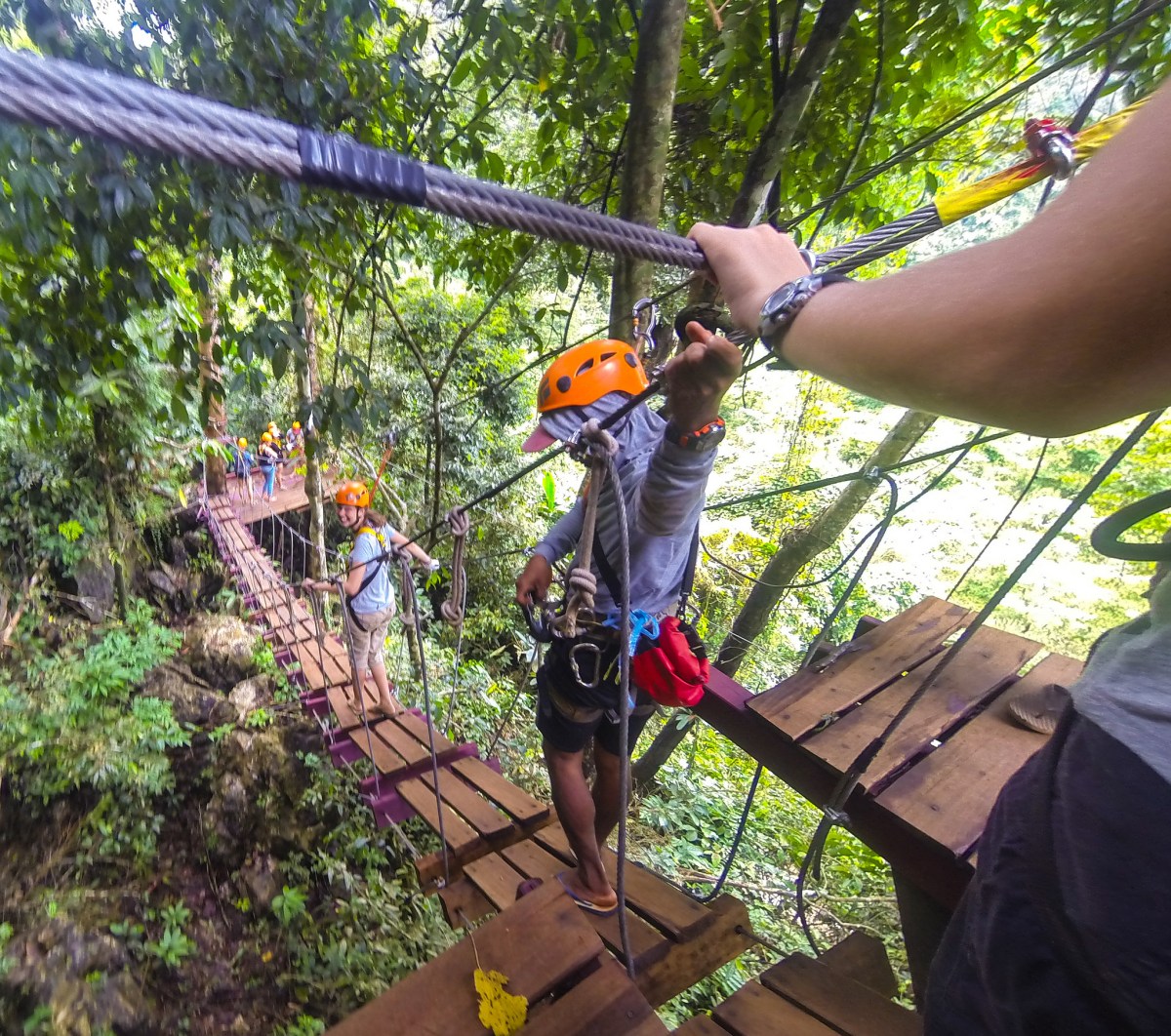 Vang Vieng ziplining