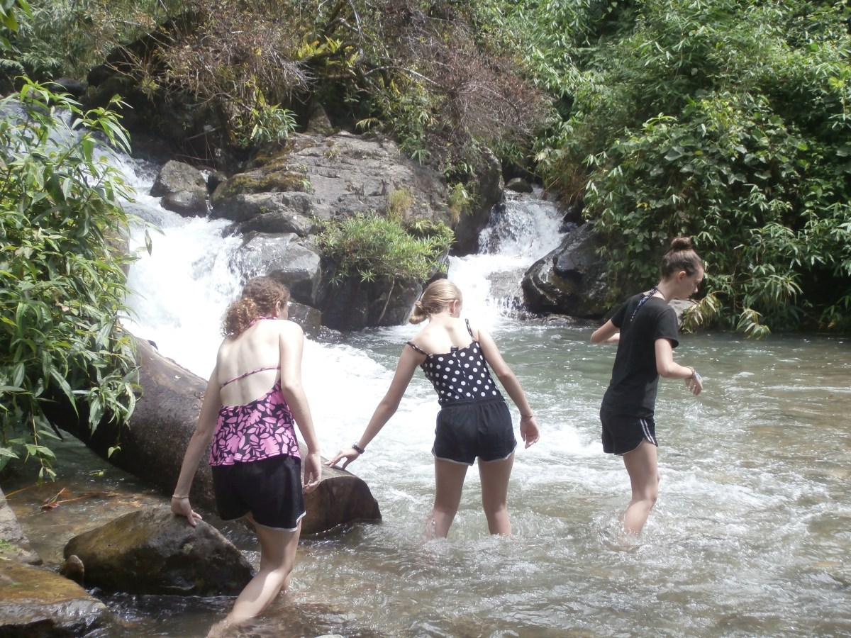 Kaeng Nyui Waterfall