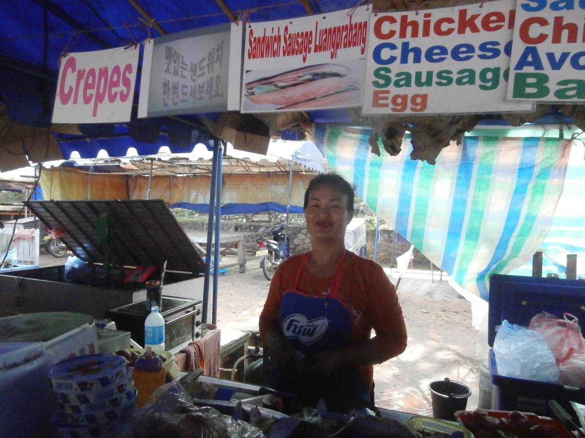 Luang Prabang sandwich stalls